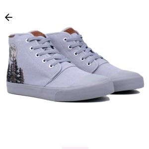 🔥BRAND NEW🔥Bangs Shoes • Carolina high tops